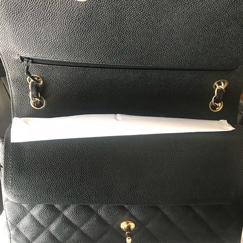 SOLD !!! Chanel Black Jumbo Double Flap Caviar GHW - Picture 4 of 8